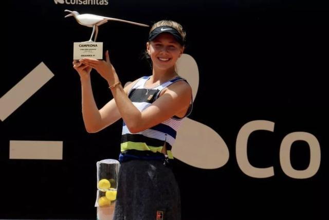 官方：瓦诺利就任佛罗伦萨主帅，合同至明年6月+1年续约选项